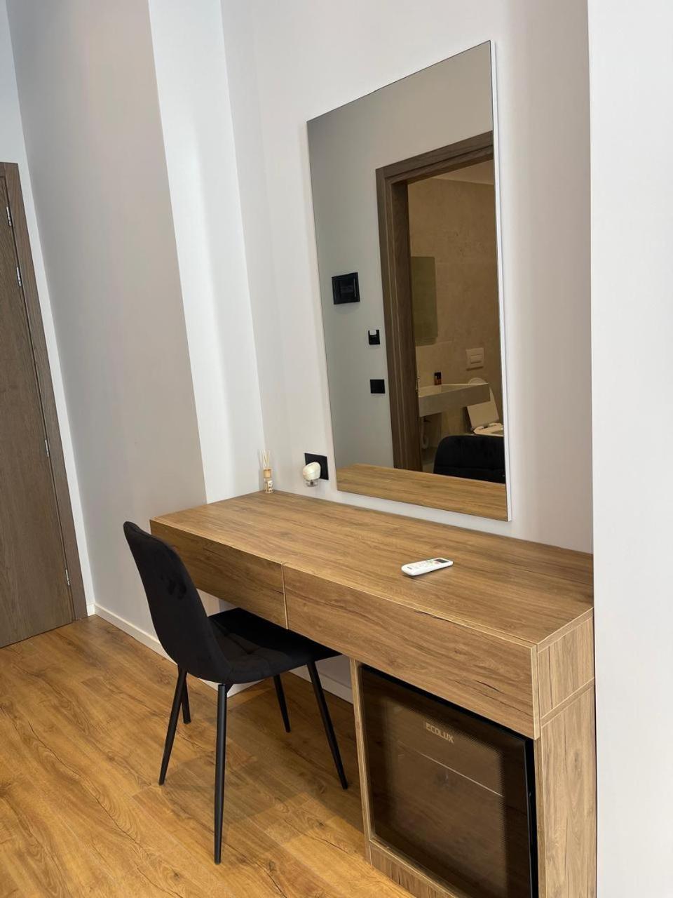 Dia Mare Deluxe Aparthotel Vlorë Eksteriør bilde